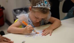 Children making crowns